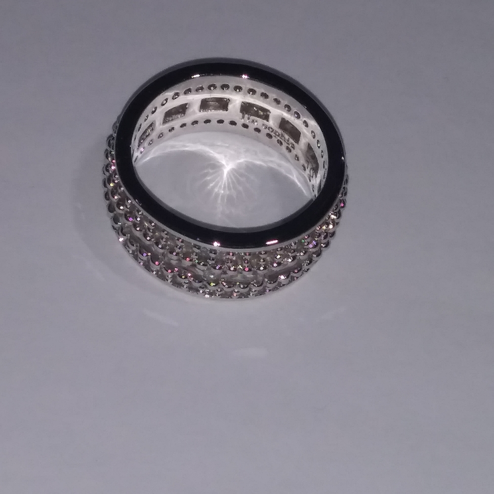 Ring - Picture 3 of 3